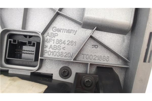 Recambio de embellecedor consola central para audi a6 avant (4f5) 2.0 tdi referencia OEM IAM 4F1864261 4F1862533 