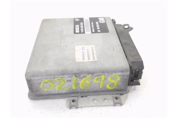 Recambio de centralita para opel astra f berlina 2.0 i referencia OEM IAM 90354094 0261200538 