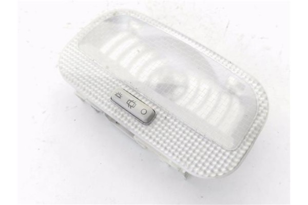 Recambio de luz trasero central techo para peugeot 3008 1.6 hdi referencia OEM IAM 9682068980 6362T9 