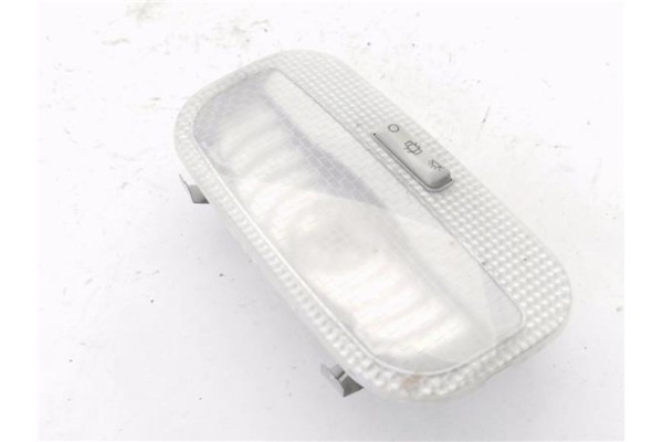 Recambio de luz trasero central techo para peugeot 3008 1.6 hdi referencia OEM IAM 9682068980 6362T9 