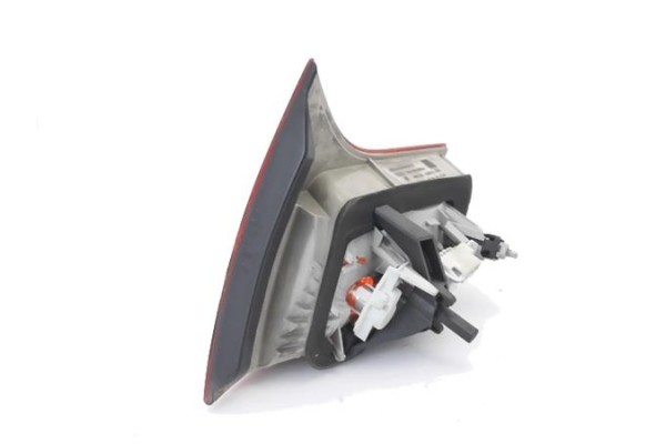 Recambio de piloto interior izquierdo para audi a4 avant (8e) 2.0 tdi 16v referencia OEM IAM 8E9945093A  