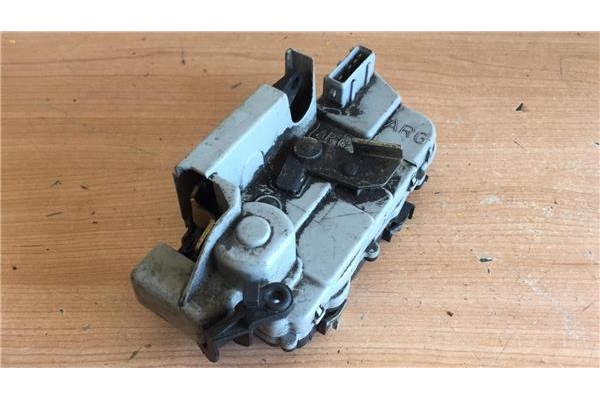 Recambio de cierre electromagnetico trasero izquierdo para citroen xsara berlina 1.9 td px referencia OEM IAM   