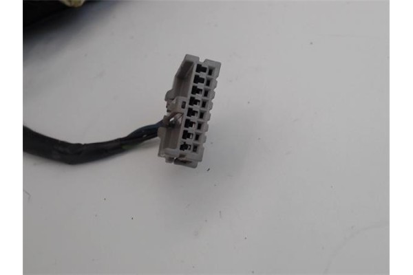 Recambio de retrovisor electrico izquierdo para nissan primera hatchback (p12) 1.6 referencia OEM IAM 96302AU480 96302AU481 