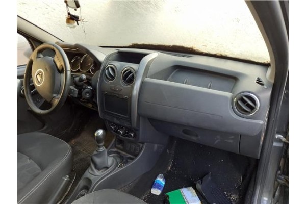 dacia duster i del año 2013