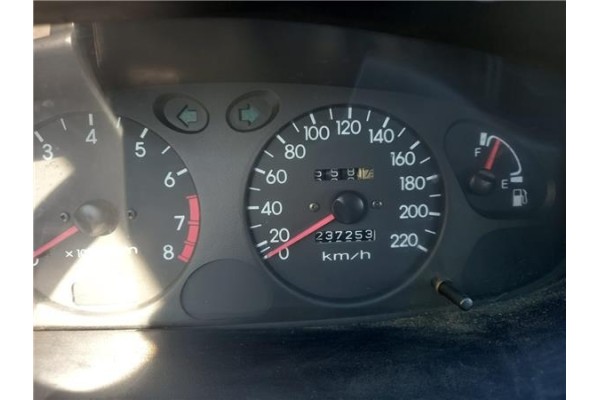 hyundai lantra familiar (rd) del año 1999