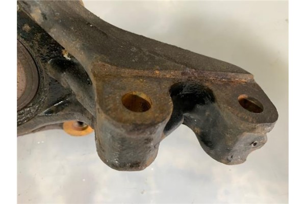 Recambio de mangueta delantero izquierda para peugeot 3008 1.6 hdi referencia OEM IAM 364696  