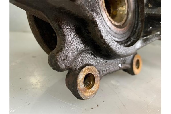 Recambio de mangueta delantero izquierda para peugeot 3008 1.6 hdi referencia OEM IAM 364696  