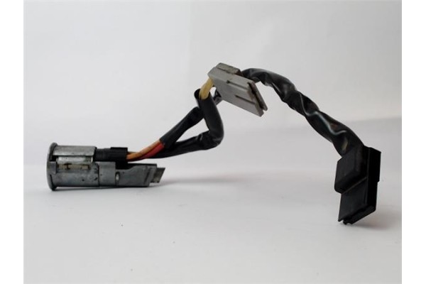 Recambio de llave para renault super 5 (b/c40_) 1.1 (b/c/401) referencia OEM IAM    Recambio de llave para renault super 5 (b/c40_) 1.1 (b/c/401) referencia OEM IAM