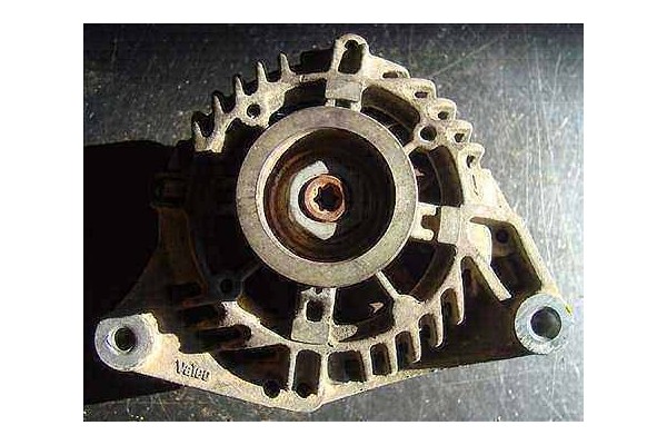 Recambio de alternador para citroen xsara berlina 1.6 i referencia OEM IAM 9619429380 A13VI96 