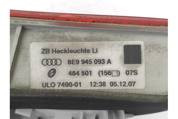 Recambio de piloto interior izquierdo para audi a4 avant (8e) 2.0 tdi 16v referencia OEM IAM 8E9945093A  