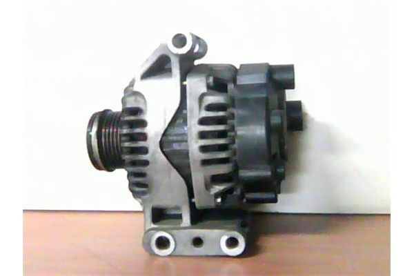 Recambio de alternador para opel corsa c 1.3 cdti referencia OEM IAM TG9S015 LRA02804 