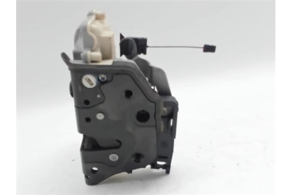 Recambio de cierre electromagnetico trasero derecho para seat altea xl (5p5)(10.2006) 1.9 tdi referencia OEM IAM W05P0839012  