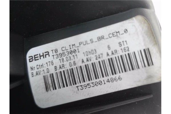 Recambio de motor calefaccion para peugeot 3008 1.6 hdi referencia OEM IAM 6441CP T3953001 