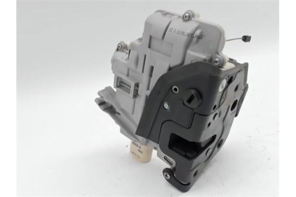 Recambio de cierre electromagnetico trasero derecho para seat altea xl (5p5)(10.2006) 1.9 tdi referencia OEM IAM W05P0839012  