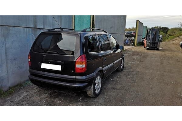opel zafira a (1999) del año 