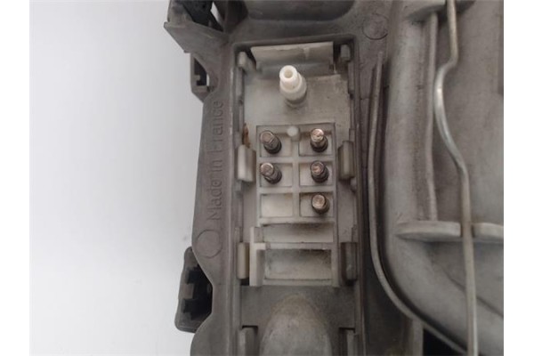 Recambio de faro delantero izquierdo para mercedes-benz clase c (bm 202) berlina referencia OEM IAM A2028200966  