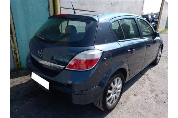 opel astra h berlina del año 2006