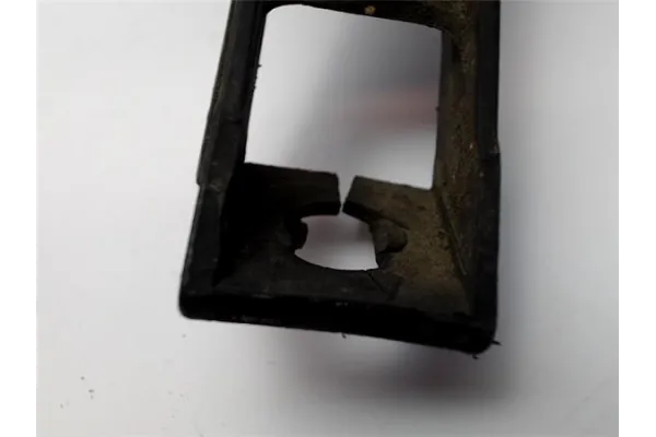 Recambio de resonador para citroen berlingo 2.0 hdi magic combi referencia OEM IAM 9628809980 1750S 