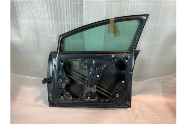 Recambio de puerta delantero derecha para seat leon (1p1) referencia OEM IAM 1P0831056A 1K0959792H 