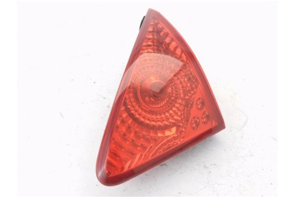 Recambio de piloto porton trasero derecho para peugeot 3008 1.6 hdi referencia OEM IAM 9683460980 6351HE 