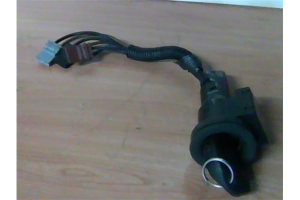 Recambio de clausor para citroen xantia berlina 1.8 16v plaisir referencia OEM IAM   