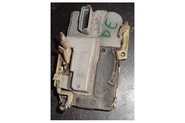 Recambio de cierre electromagnetico delantero izquierdo para citroen xsara berlina 2.0 hdi 90 referencia OEM IAM 9135H4  
