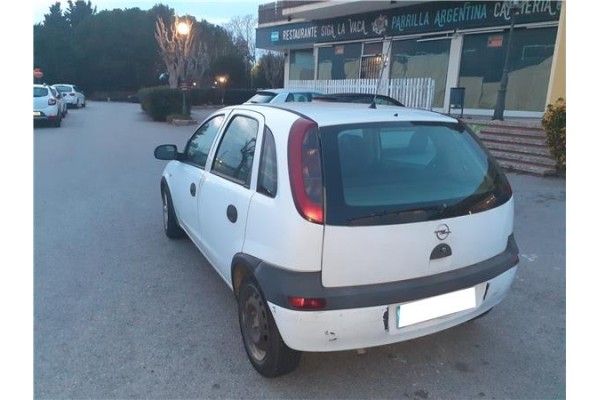 opel corsa c del año 2002