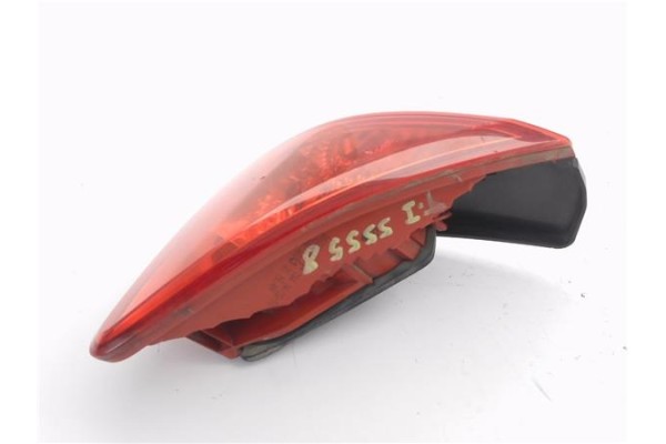 Recambio de piloto porton trasero izquierdo para peugeot 3008 1.6 hdi referencia OEM IAM 6350HE 9683461080 