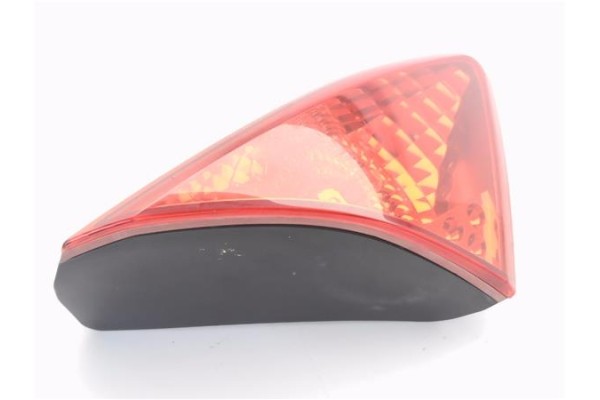 Recambio de piloto porton trasero izquierdo para peugeot 3008 1.6 hdi referencia OEM IAM 6350HE 9683461080 