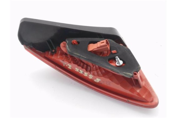 Recambio de piloto porton trasero izquierdo para peugeot 3008 1.6 hdi referencia OEM IAM 6350HE 9683461080 