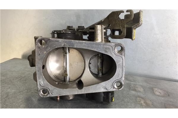 Recambio de caja mariposa aire para bmw serie 3 berlina (e36) 1.8 318i referencia OEM IAM 17273459 35905900 
