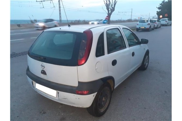 opel corsa c del año 2002