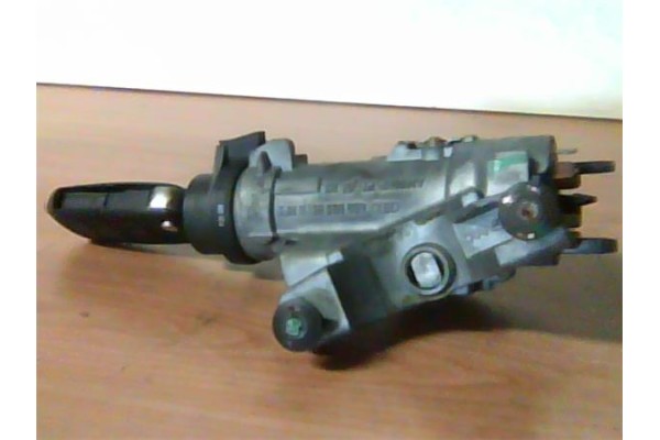 Recambio de clausor para volkswagen polo iv (9n3) 1.4 advance referencia OEM IAM   