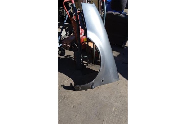 Recambio de aleta delantero izquierda para renault 19 ii (b/c53_) referencia OEM IAM 7750777912  
