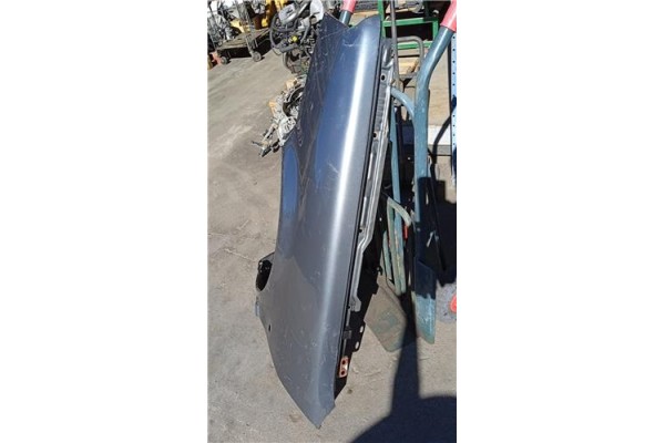 Recambio de aleta delantero izquierda para renault 19 ii (b/c53_) referencia OEM IAM 7750777912  