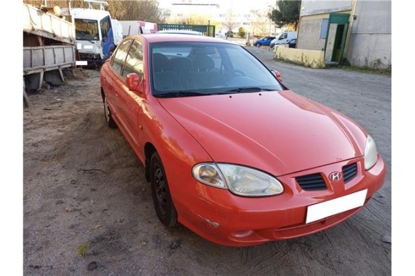hyundai lantra berlina (rd) del año 1999