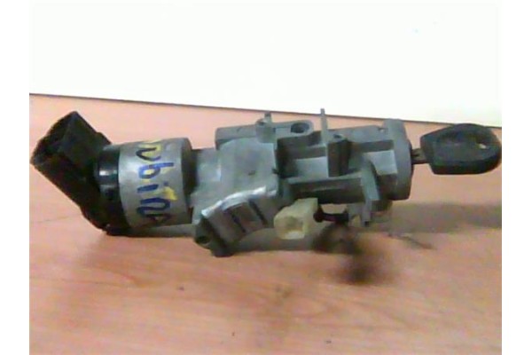 Recambio de clausor para daewoo nubira berlina 1.6 se referencia OEM IAM   