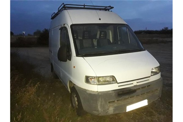 peugeot boxer furgón techo elev. acristalado (rs2850)(230)(´02) del año 