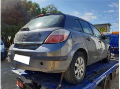 opel astra h berlina del año 2005
