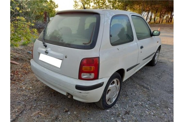 nissan micra (k11) del año 2000