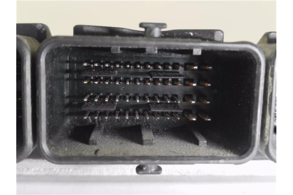 Recambio de centralita para renault master (xdo) 2.2d dci 99cv referencia OEM IAM 8200106111 0281010320 