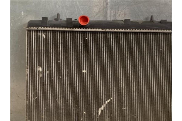 Recambio de radiador para peugeot 3008 1.6 hdi referencia OEM IAM 1330W2  