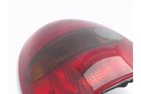 Recambio de piloto trasero izquierdo para opel corsa b referencia OEM IAM 1222025  