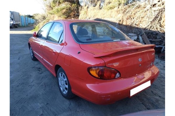 hyundai lantra berlina (rd) del año 1999