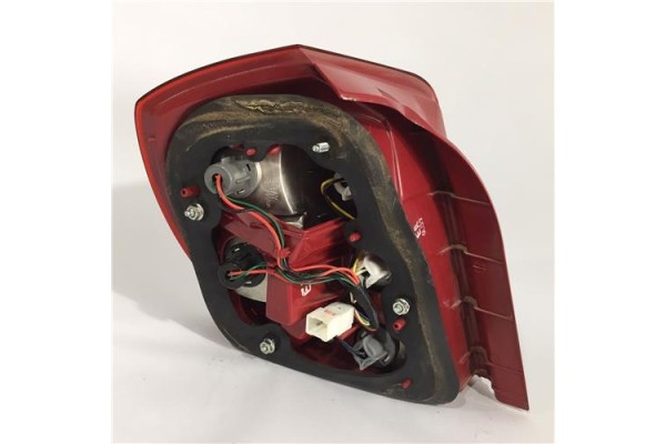 Recambio de piloto trasero derecho para chevrolet nubira berlina (2003) 1.8 cdx [1,8 ltr. - 89 kw cat] referencia OEM IAM 031100
