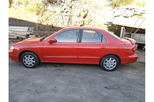 hyundai lantra berlina (rd) del año 1999