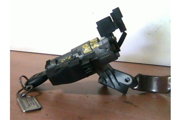 Recambio de clausor para toyota yaris (ncp1/nlp1/scp1) 1.0 linea luna referencia OEM IAM   