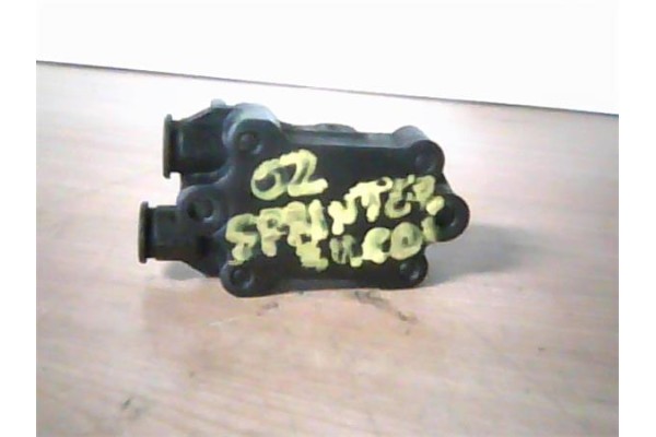 Recambio de bomba combustible para mercedes-benz sprinter furgón 2.2 313 cdi (903.661-662) referencia OEM IAM A61109000350 04400