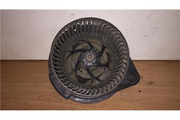 Recambio de motor calefaccion para peugeot 405 berlina 1.8 clim referencia OEM IAM  A30254448W 