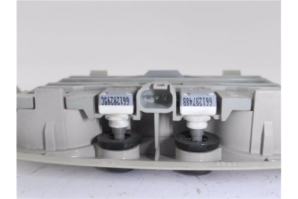 Recambio de luz interior techo para jeep cherokee (kj) 2.8 crd extreme referencia OEM IAM WT01BD1AA 5JG65TRMAA 